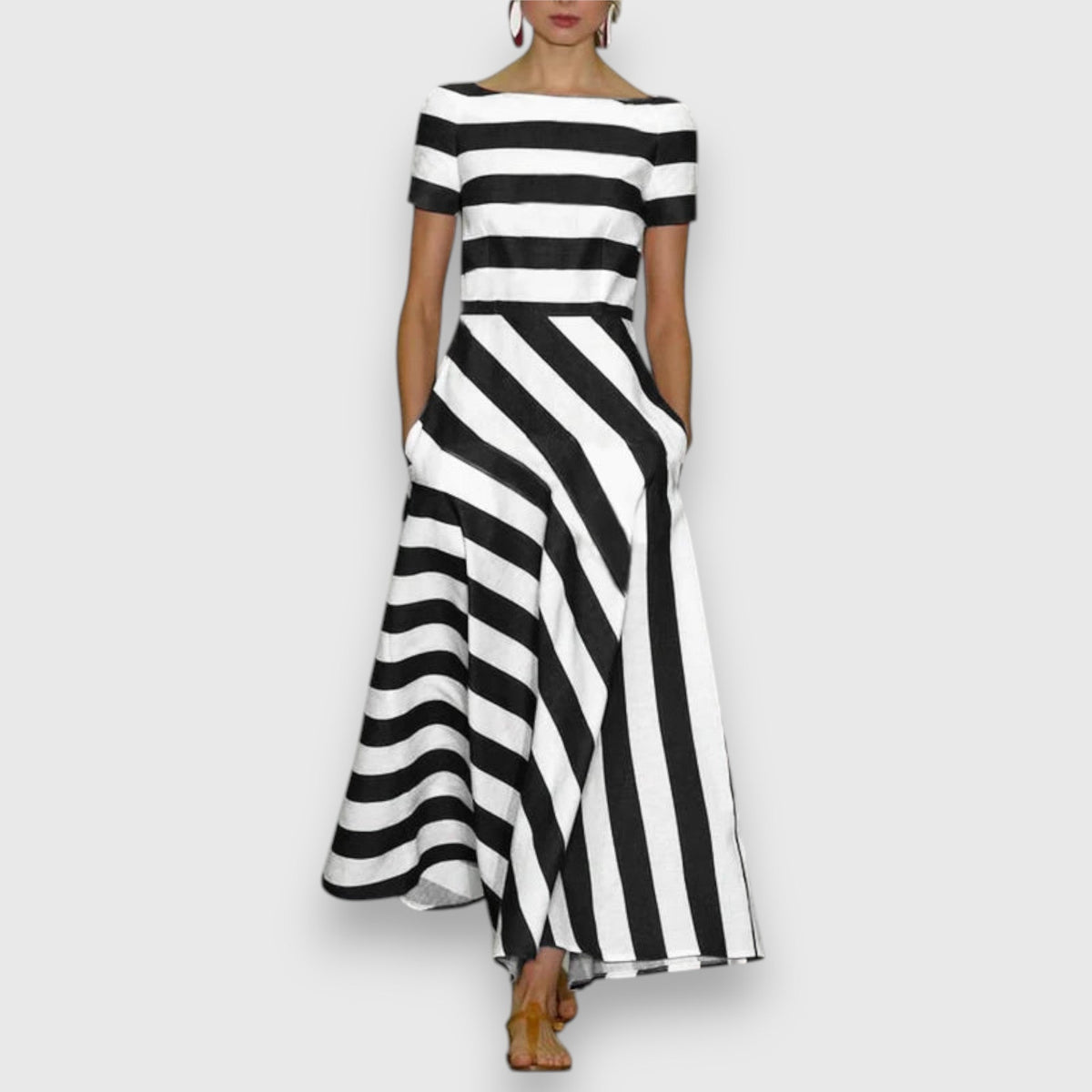 Iselore – Sophisticated Dress