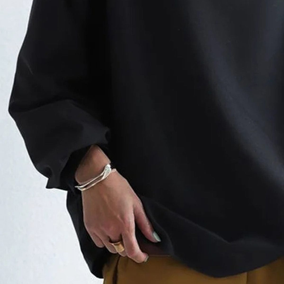 Jacinta | Relaxed High-Neck Top